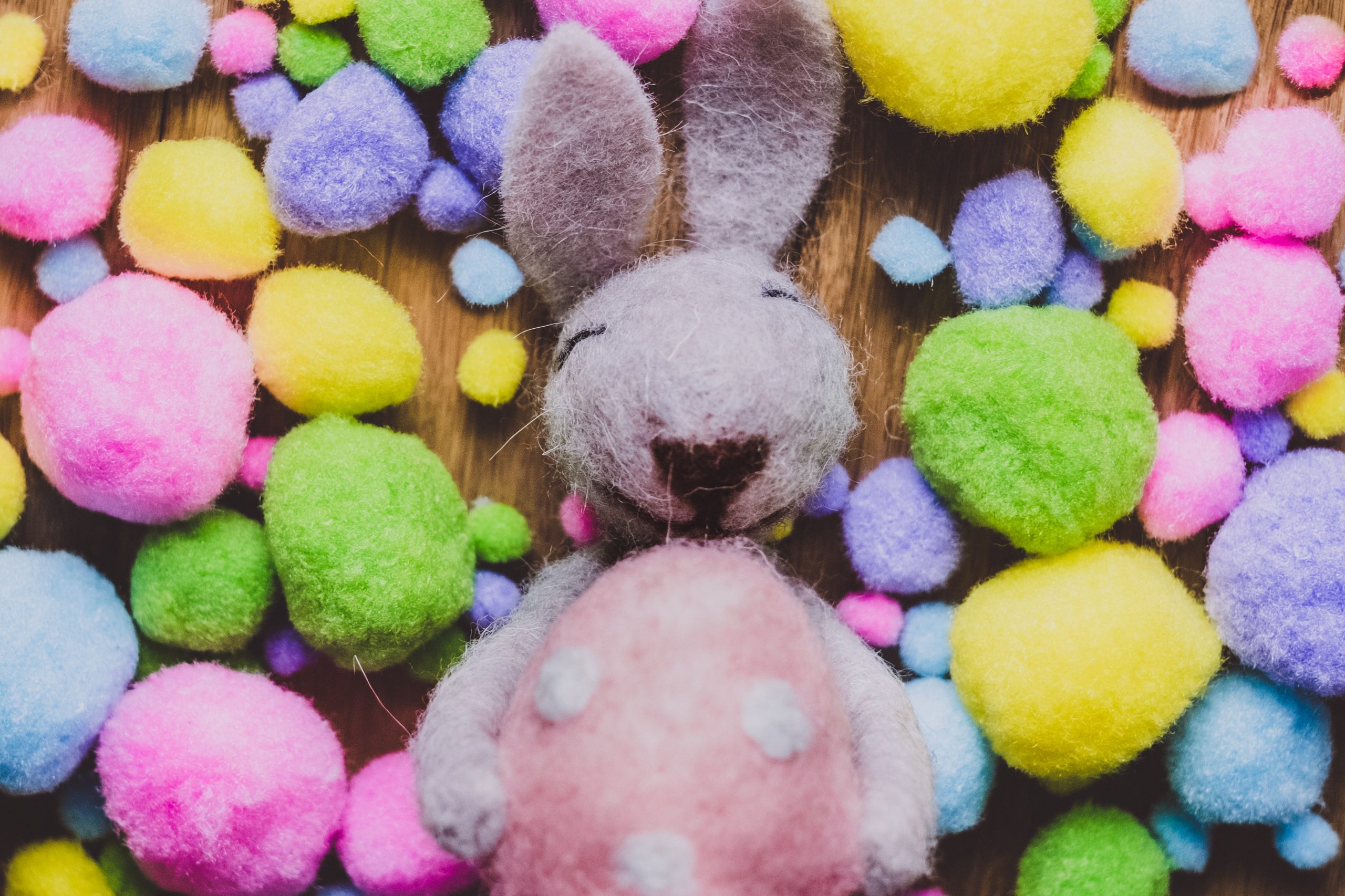 Légendes de Pâques : pourquoi des oeufs, des cloches et lapin de Pâques